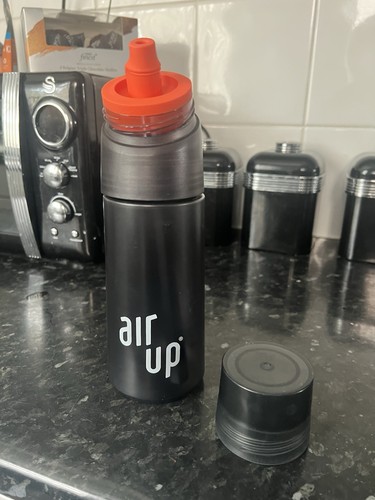 Air water bottle - air, bottle–