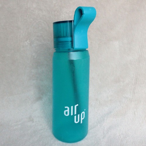 Air water bottle turquoise - up,