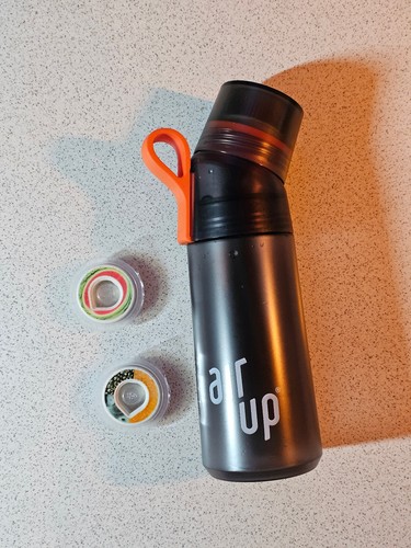 Air gen water bottle - up,