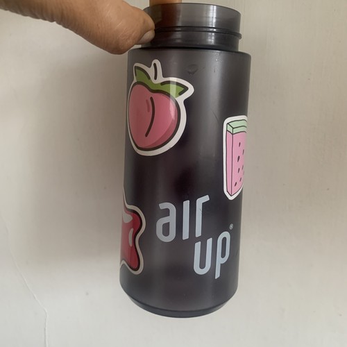 Air water bottle - up,