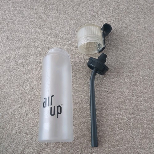 Air 650 water bottle - up,
